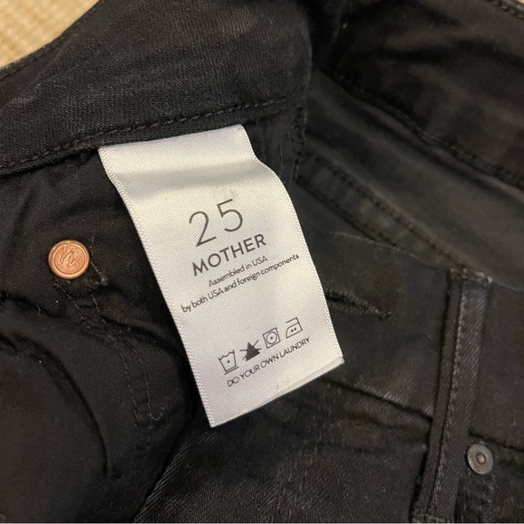 Gently used Mother denim. Style: looker ankle fray. - Picture 2 of 2